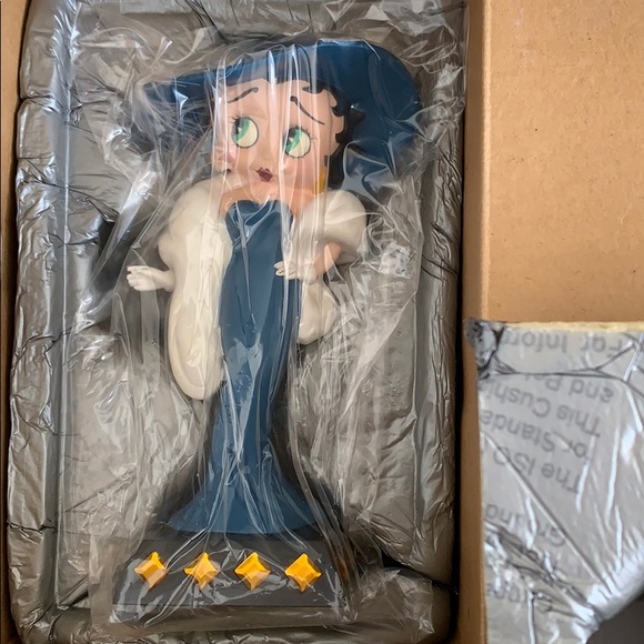 Danbury Mint Other - The Danbury Mint Betty Boop Figurine